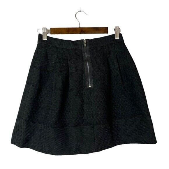 H&M Black Textured Pleated A-Line Mini Skirt 6 - Picture 2 of 4